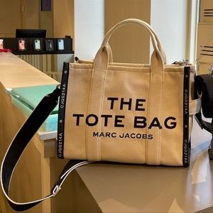 Desperately ISO the tote bag in the picture size Small *FOUND*